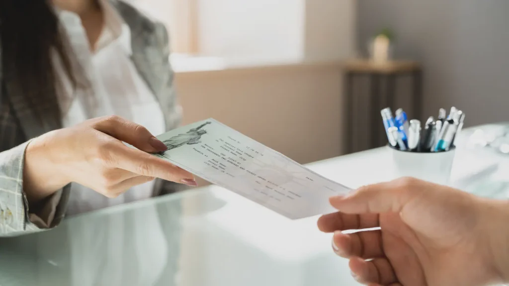 How Personal Injury Settlements Are Paid Out 