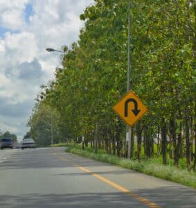 No "U Turn" Sign